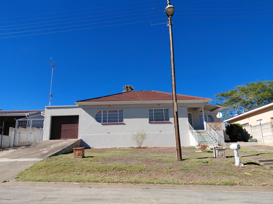 3 Bedroom Property for Sale in Bothasrus Eastern Cape
